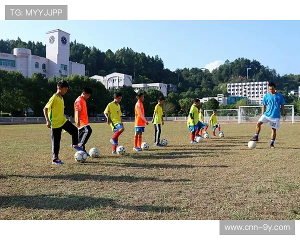 冬季足球容易开裂的深层成因及科学预防与日常维护关键综合解析全